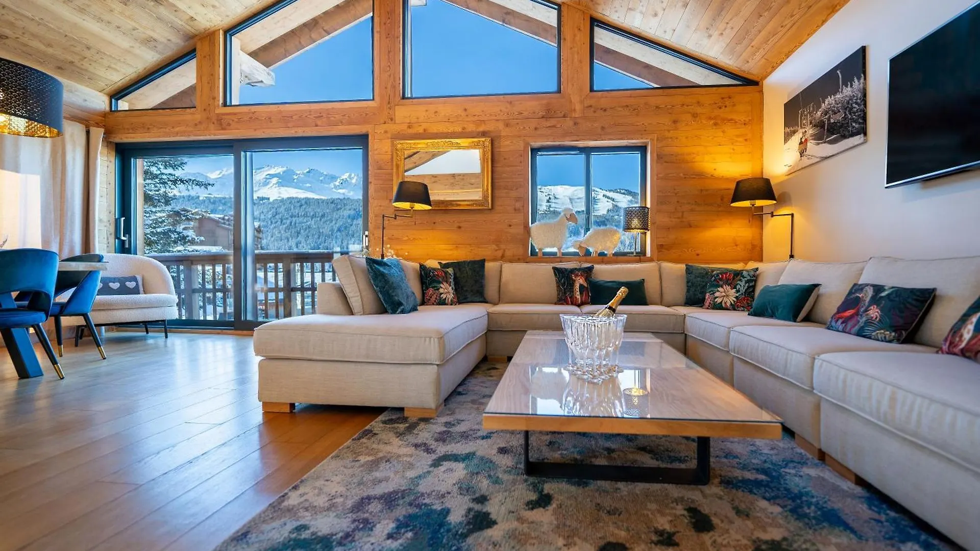 Les Clarines D'Or,Villa Avec Piscine,Jacuzzi Et Sauna , Aux Pieds Des Pistes De Ski , Pour 12 Personnes Courchevel Chalet